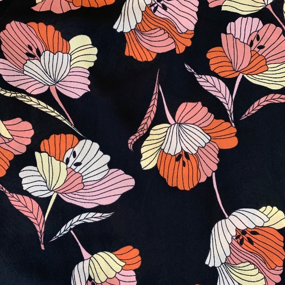 Who What Wear Sleeveless Top - Picture 4 of 5